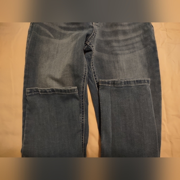 Jordache Skinny Jeans, Gently Distressed Used Girls size 14 Adjustable Waist, - Picture 11 of 13